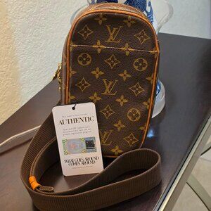 LOUIS VUITTON Monogram Pochette Gange Bag M51870